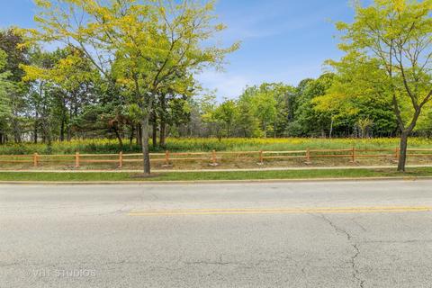 340 Aberdeen Dr, Algonquin, IL 60102 photo 3