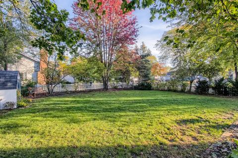 2061 Childs Ct, Wheaton, IL 60187 photo 24