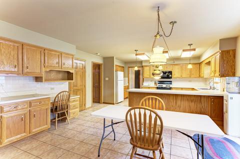 16011 S Dan Oconnell Dr, Plainfield, IL 60586 photo 8