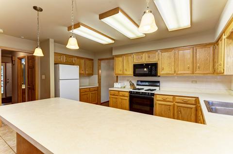 16011 S Dan Oconnell Dr, Plainfield, IL 60586 photo 5