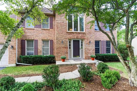 1405 Spring Hill Dr, Algonquin, IL 60102 photo 2