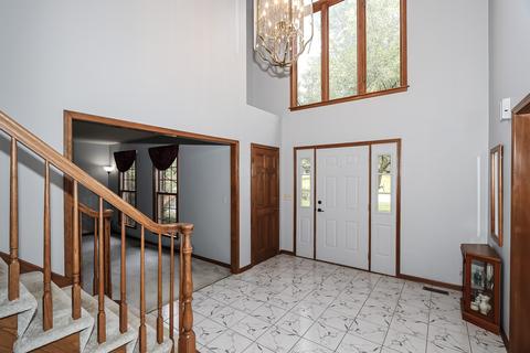 1405 Spring Hill Dr, Algonquin, IL 60102 photo 3