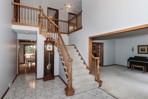 1405 Spring Hill Dr, Algonquin, IL 60102 photo 4