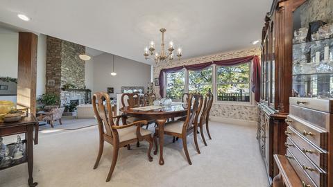 2245 Pine Bluff Dr, Dixon, IL 61021 photo 10