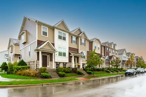 1186 Colfax Ave, Des Plaines, IL 60016 photo 2