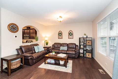 1186 Colfax Ave, Des Plaines, IL 60016 photo 14