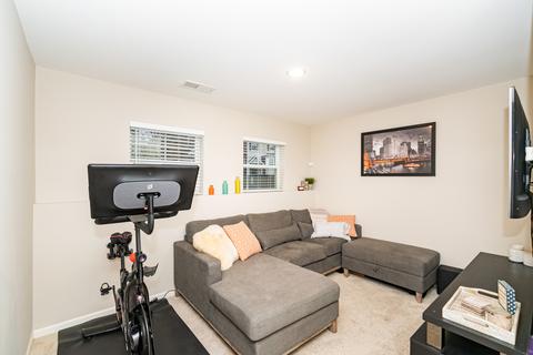 1186 Colfax Ave, Des Plaines, IL 60016 photo 28