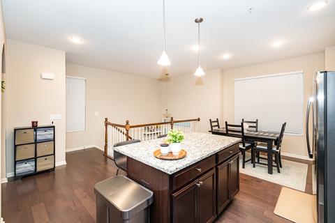 1186 Colfax Ave, Des Plaines, IL 60016 photo 8