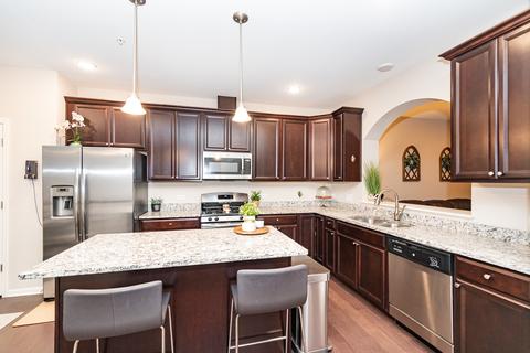 1186 Colfax Ave, Des Plaines, IL 60016 photo 5
