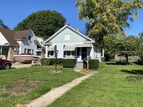 121 11th St, Peru, IL 61354 photo 2