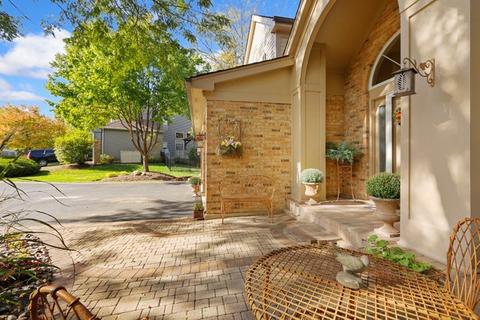 1126 Locust Ct, Bartlett, IL 60103 photo 5