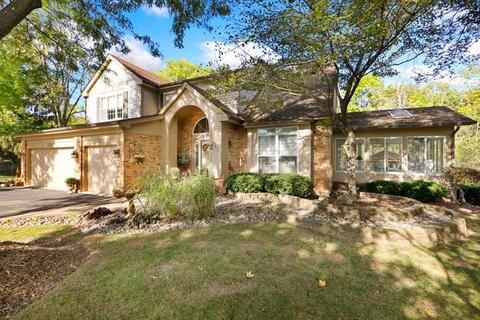 1126 Locust Ct, Bartlett, IL 60103 photo 1