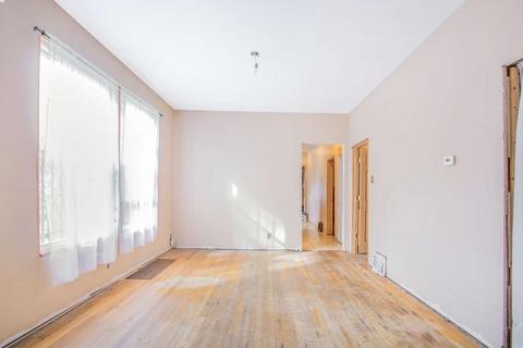 7640 S Evans Ave, Chicago, IL 60619 photo 3