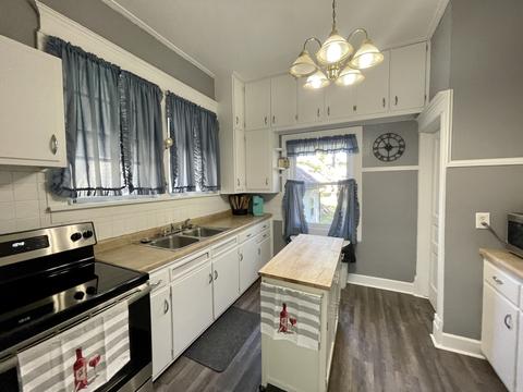 116 E North St, Wyanet, IL 61379 photo 5