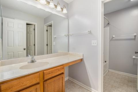 718 Eberly Ct, Plano, IL 60545 photo 10