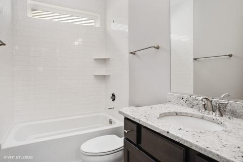 756 W Eagle Dr, Addison, IL 60101 photo 11