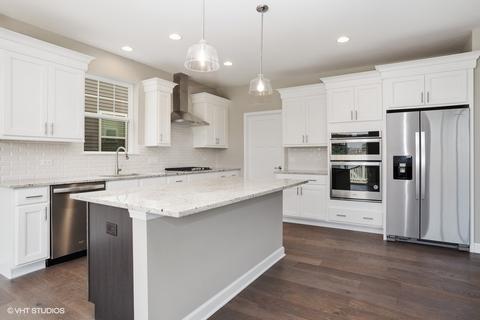 758 W Eagle Dr, Addison, IL 60101 photo 4