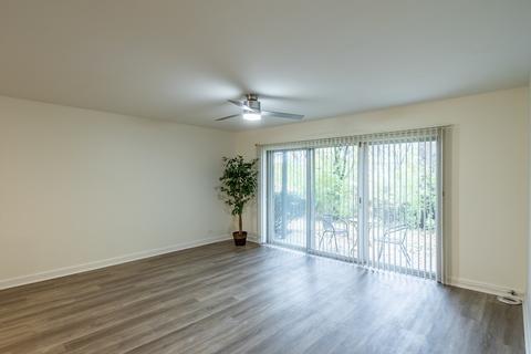 5101 Carriageway Dr #B115, Rolling Meadows, IL 60008 photo 4