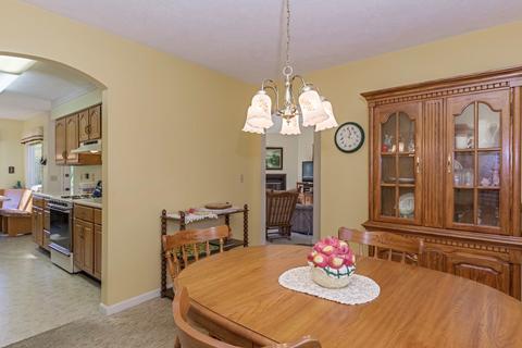 19233 Deerhaven Dr, Bloomington, IL 61704 photo 8