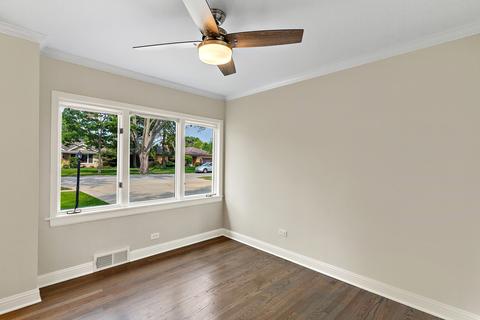 435 Cornell Ave, Des Plaines, IL 60016 photo 4
