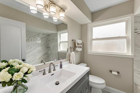 435 Cornell Ave, Des Plaines, IL 60016 photo 8