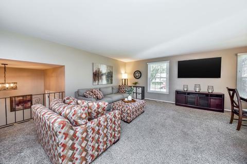 1636 S Lorraine Rd, Wheaton, IL 60189 photo 4