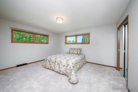 3217 Ronald Rd, Glenview, IL 60025 photo 14