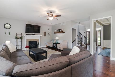 109 Dode Dr, Downs, IL 61736 photo 7