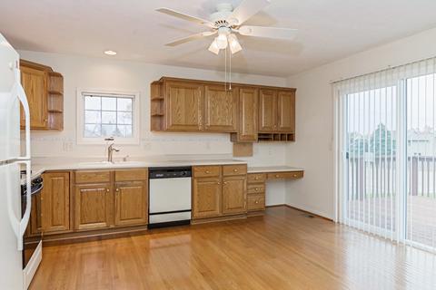 307 Wildberry Dr, Normal, IL 61761 photo 10