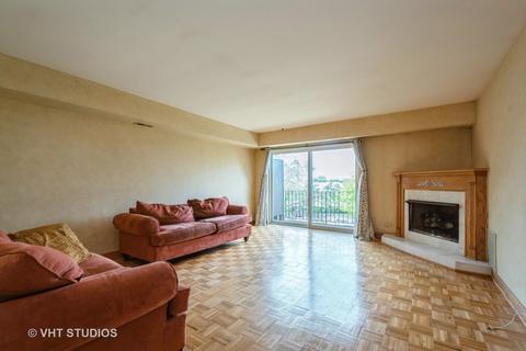 1430 Sandstone Dr #306, Wheeling, IL 60090 photo 2