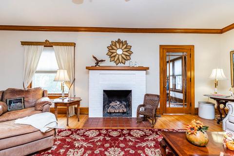 916 Douglas Ave, Elgin, IL 60120 photo 11
