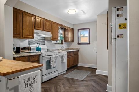 912 E Walnut St, Bloomington, IL 61701 photo 9
