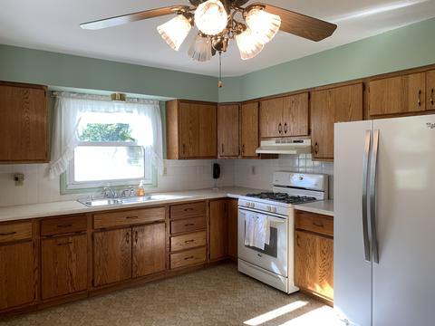 1040 Cecil Dr, Kankakee, IL 60901 photo 6