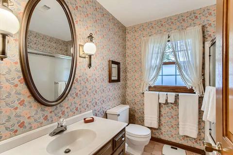 38 W225 Pars Path, Elgin, IL 60124 photo 31