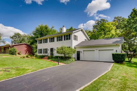 38 W225 Pars Path, Elgin, IL 60124 photo 4