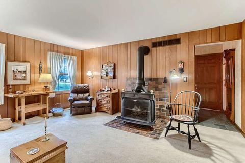 38 W225 Pars Path, Elgin, IL 60124 photo 23