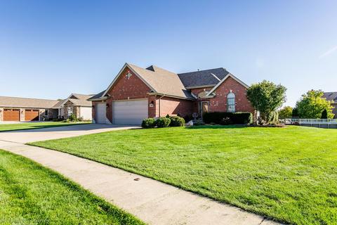 856 Maple Ln, Peotone, IL 60468 photo 2
