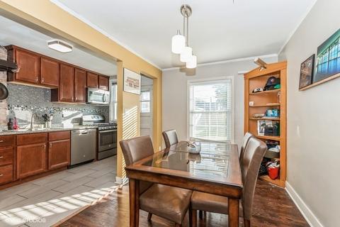 10947 S Artesian Ave, Chicago, IL 60655 photo 3