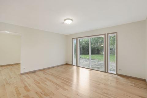 710 Western St, Hoffman Estates, IL 60169 photo 4