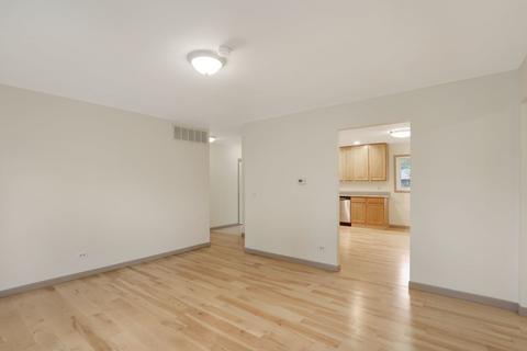 710 Western St, Hoffman Estates, IL 60169 photo 7