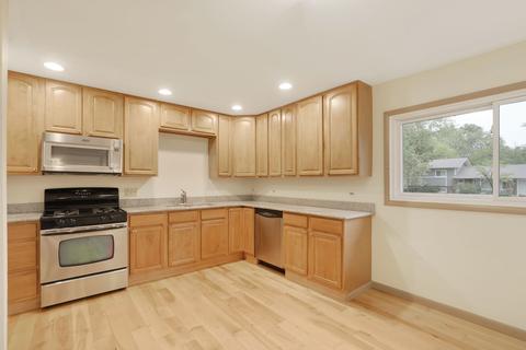 710 Western St, Hoffman Estates, IL 60169 photo 10