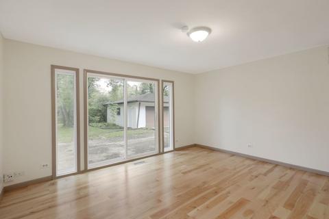 710 Western St, Hoffman Estates, IL 60169 photo 6