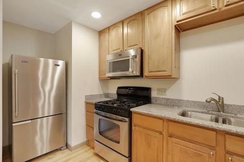 710 Western St, Hoffman Estates, IL 60169 photo 12