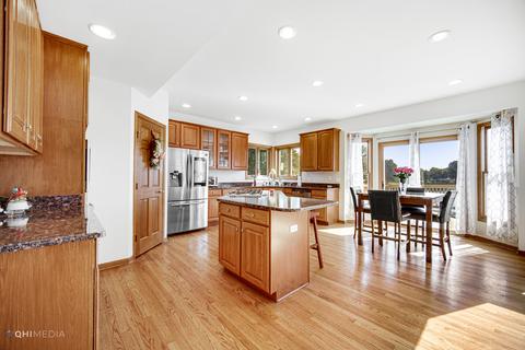 1295 Tunbridge Trl, Algonquin, IL 60102 photo 9
