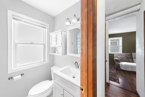 306 E Willow Dr, Round Lake Park, IL 60073 photo 14