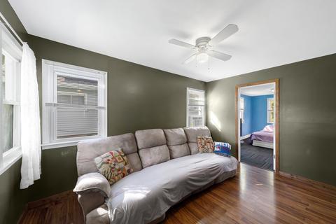 306 E Willow Dr, Round Lake Park, IL 60073 photo 7