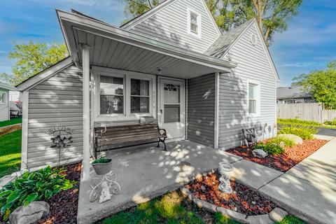 306 E Willow Dr, Round Lake Park, IL 60073 photo 1
