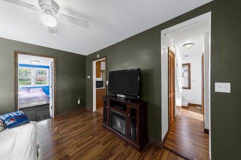 306 E Willow Dr, Round Lake Park, IL 60073 photo 6