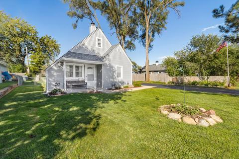 306 E Willow Dr, Round Lake Park, IL 60073 photo 2