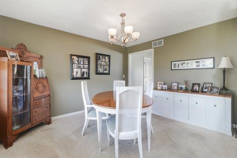 3268 Blue Bird St, Normal, IL 61761 photo 4